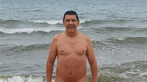 Men on the beach nude - 360p. hot piss. 8 min Joegr2000 - 372k Views -. Show more related videos. 1. XVIDEOS Group of straight guys naked on the beach and group male masturbation free.